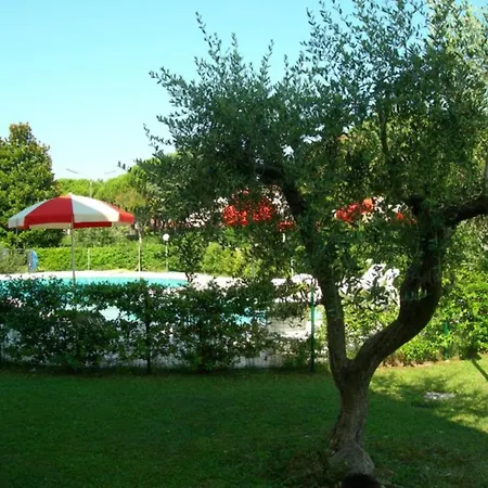Large With Three Bedroom In شقة بيبيوني